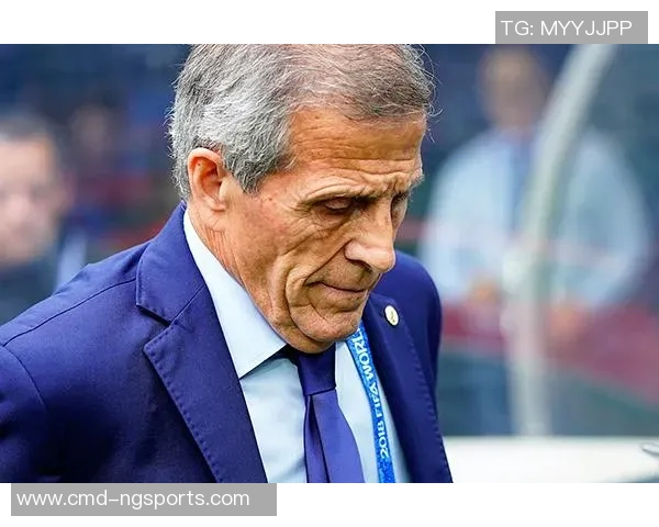 马丁内斯的传奇之路：从默默无闻到足球巨星的蜕变与辉煌